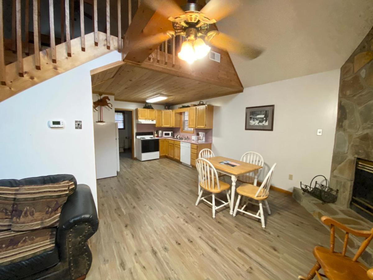 Secluded Romance Villa Gatlinburg Bagian luar foto